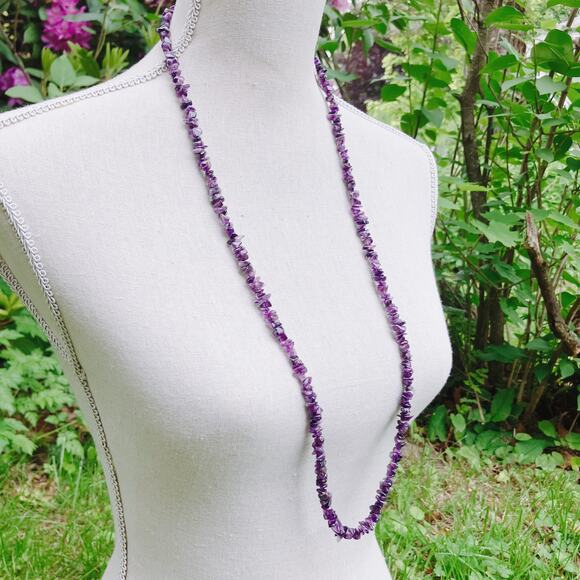 VTG Y2K Amethyst Chip Necklace 36" Natural Purple Gemstone Boho Strand Jewelry - Picture 13 of 16
